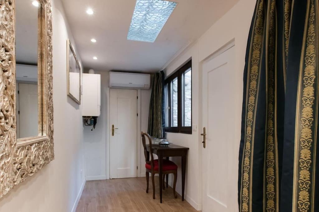 Ca'mariagrazia Flat In With Private Patio Venedig